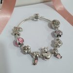 pulsera con charms
