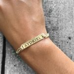 pulsera con nombre